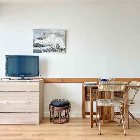 Joli Appartement Avec Vue Imprenable Sur La Baie Des Sables - 4 Pers レ・サ​​ーブル・ドロンヌ エクステリア 写真